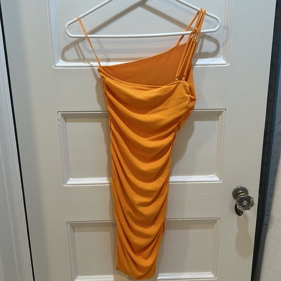 Princess Polly one shoulder mini dress - Picture 4 of 5